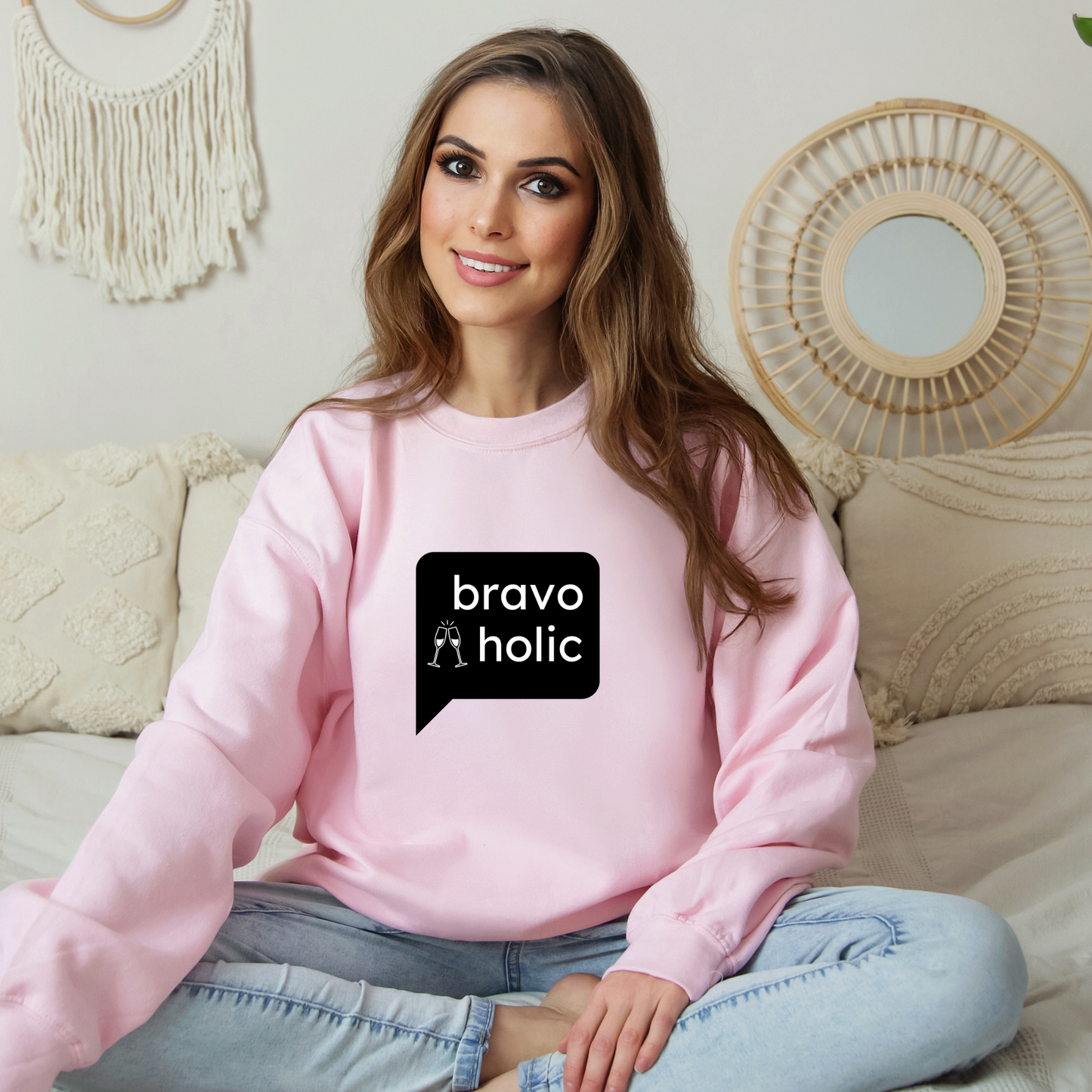 BRAVOholic | Sweatshirt | Gildan