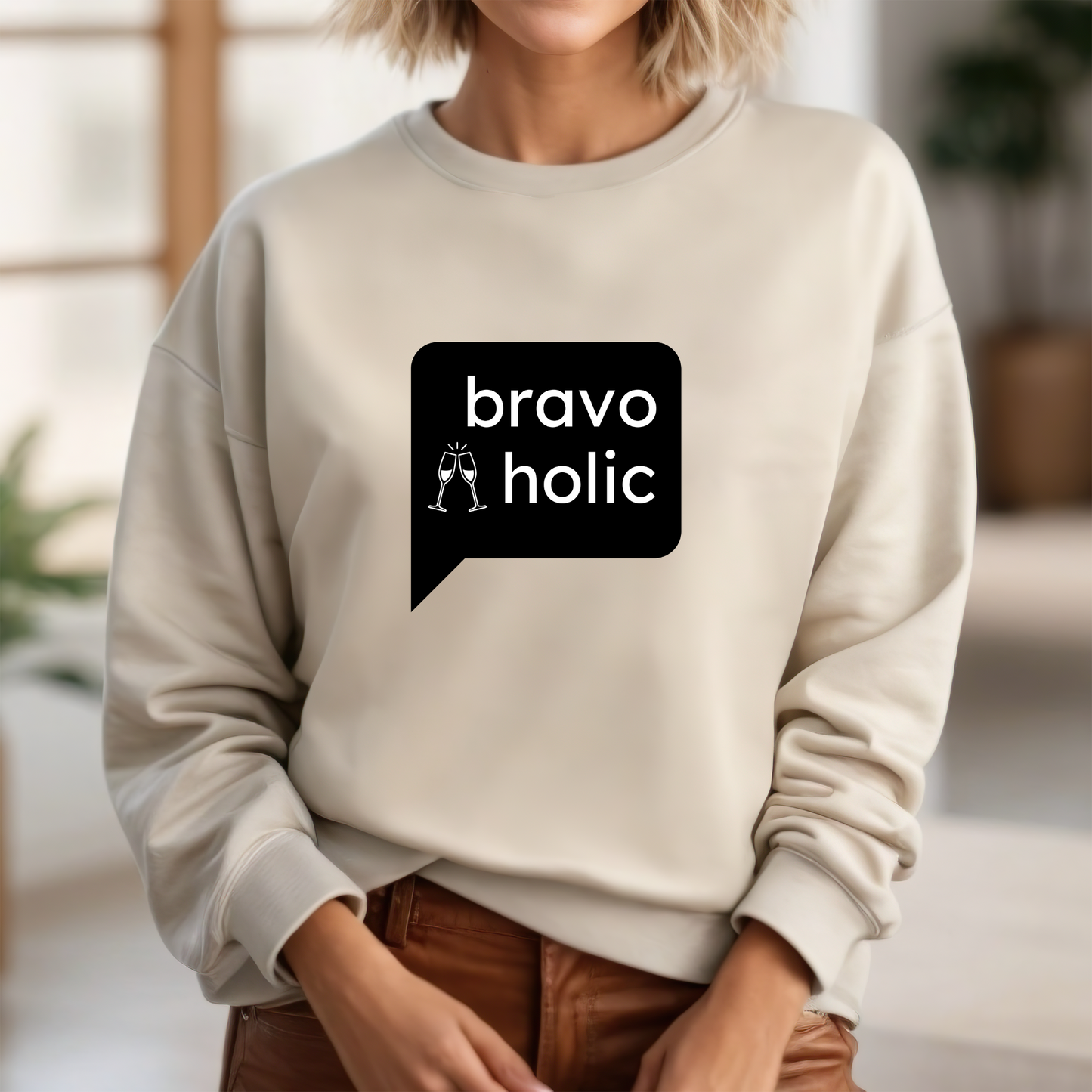 BRAVOholic | Sweatshirt | Gildan