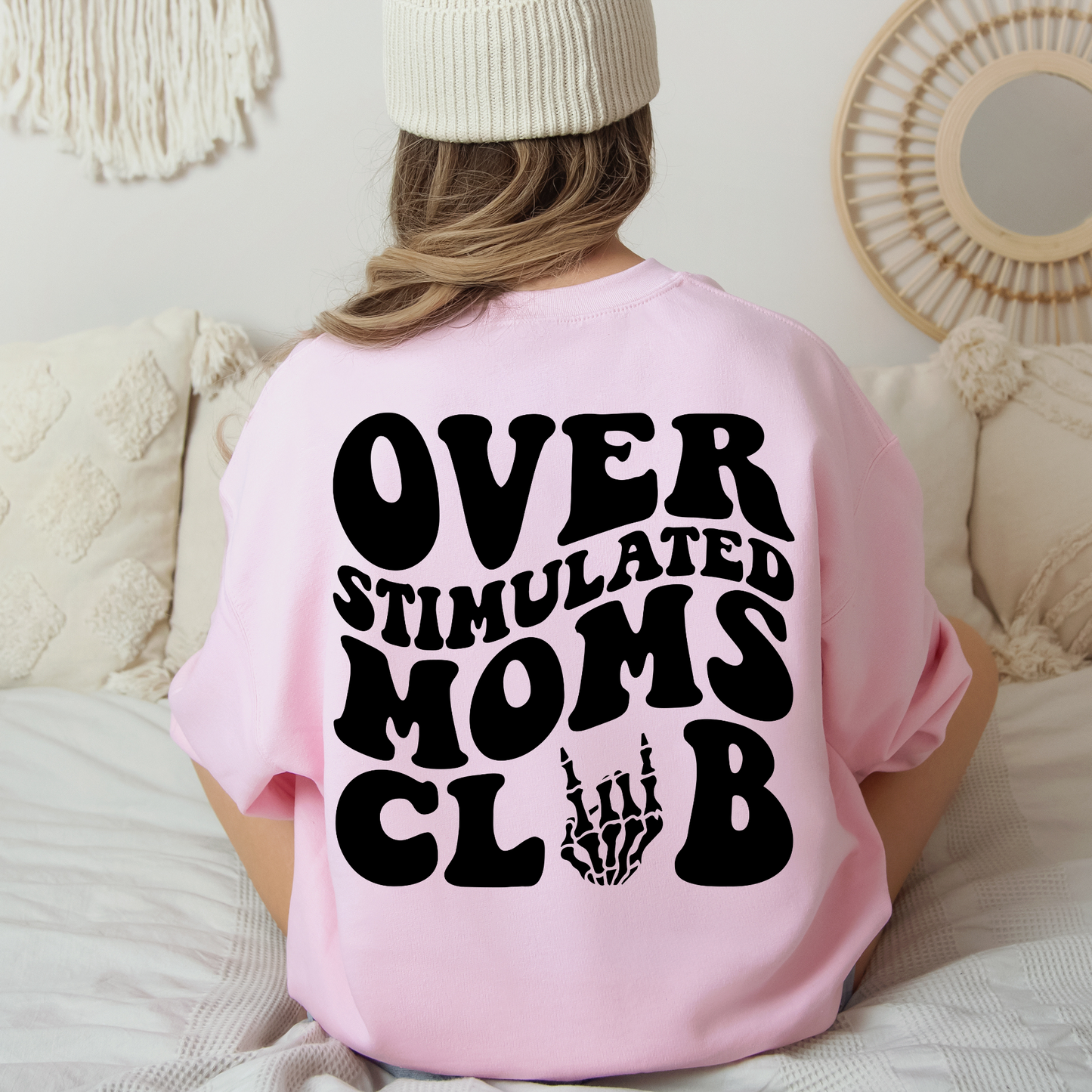 OVERSTIMULATED MOMS CLUB | SWEATSHIRT | Gildan