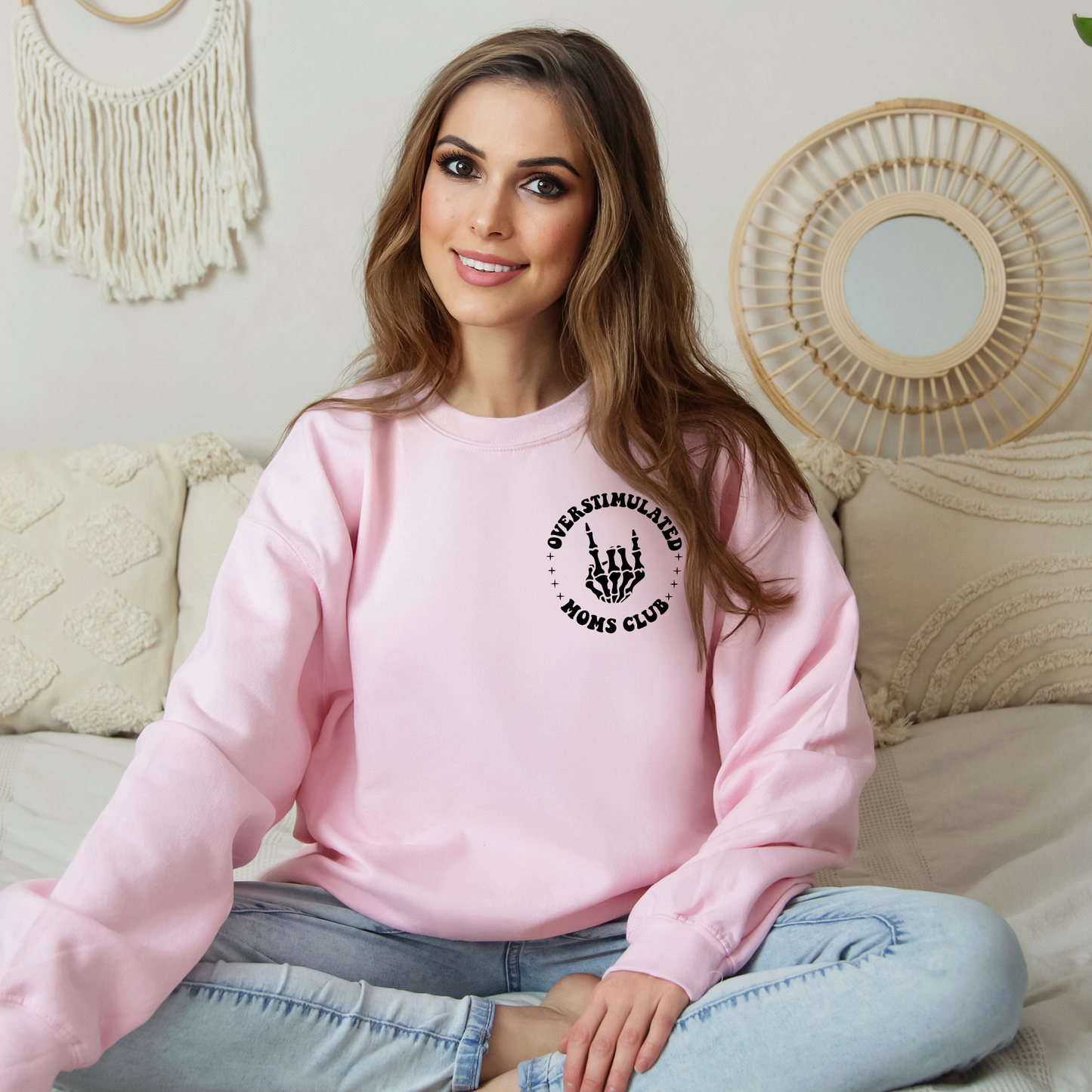 OVERSTIMULATED MOMS CLUB | SWEATSHIRT | Gildan