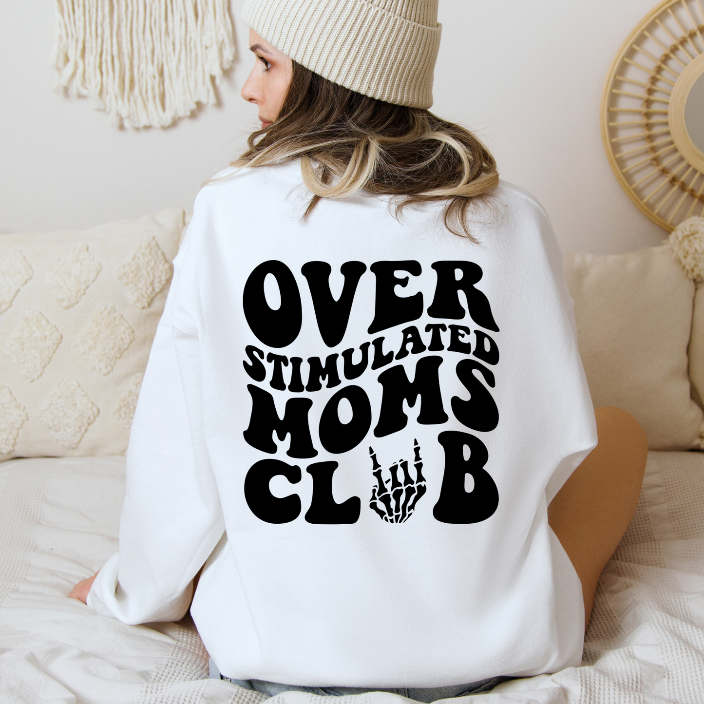 OVERSTIMULATED MOMS CLUB | SWEATSHIRT | Gildan